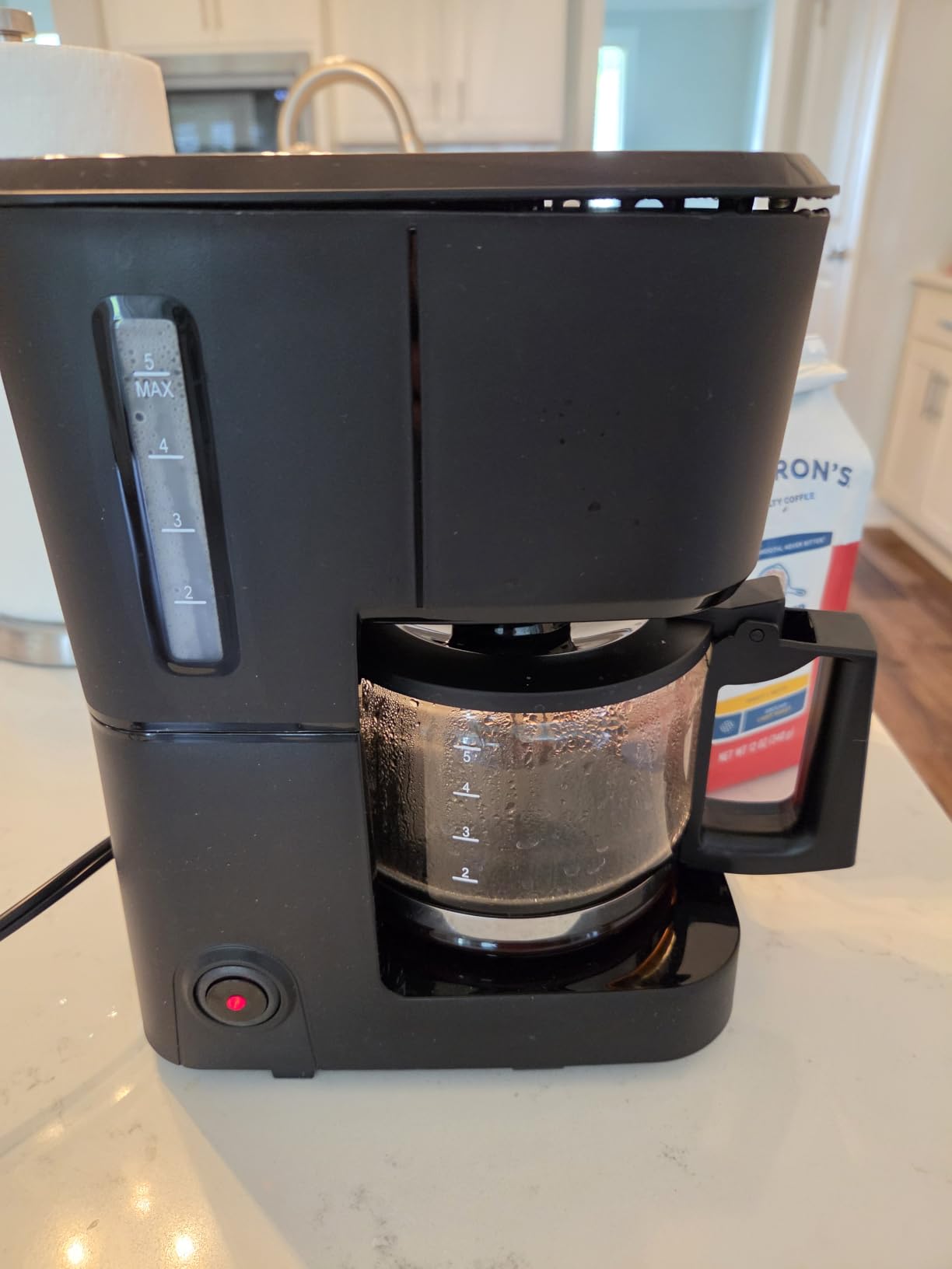 Amazon Basics 5 Cup Drip Coffee Maker with Glass Coffee Pot, Auto Shut-off, Auto Pause, Removable Filter Basket, Matte Black customer photo 2