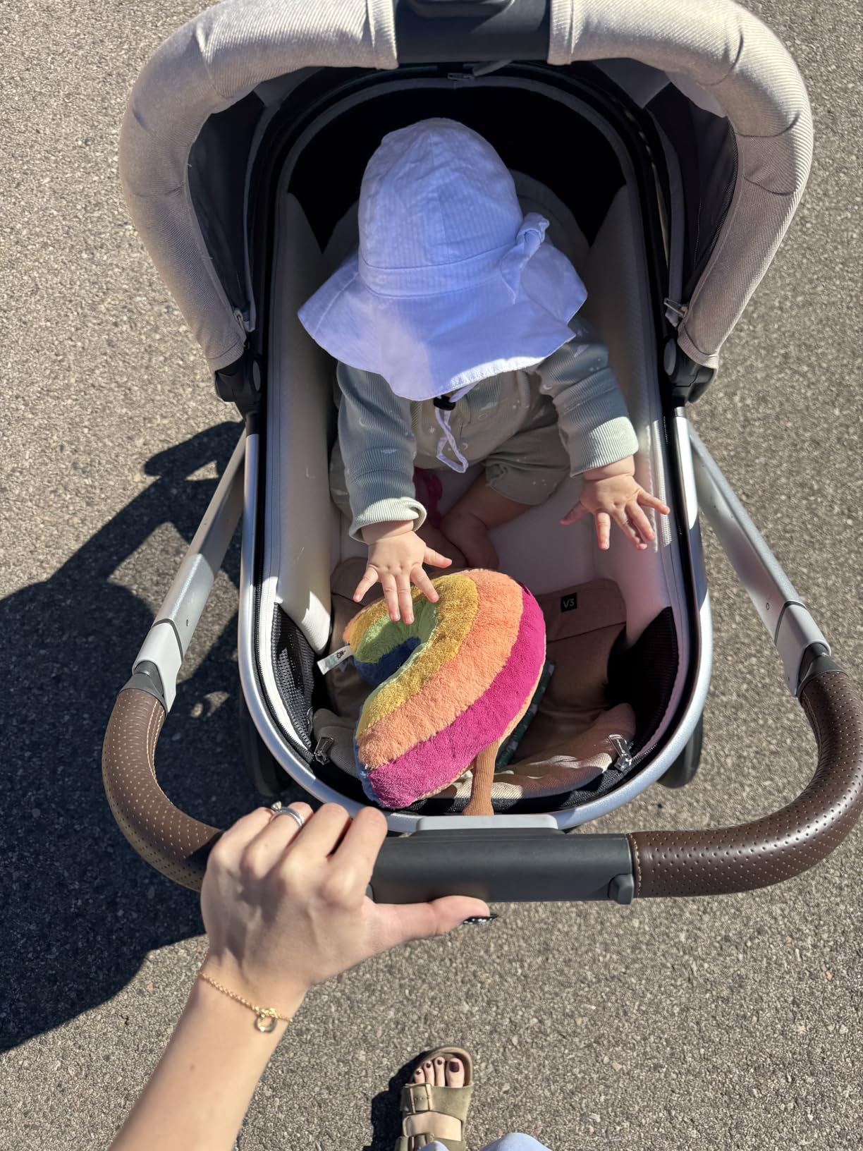 UPPAbaby Vista V3 Stroller - Full-Size Single-to-Double Stroller System - Toddler Seat, Bug Shield, Rain Shield, and Storage Bag Included - Callum (Stone Blue/Silver Frame/Sand Leather) customer photo 1