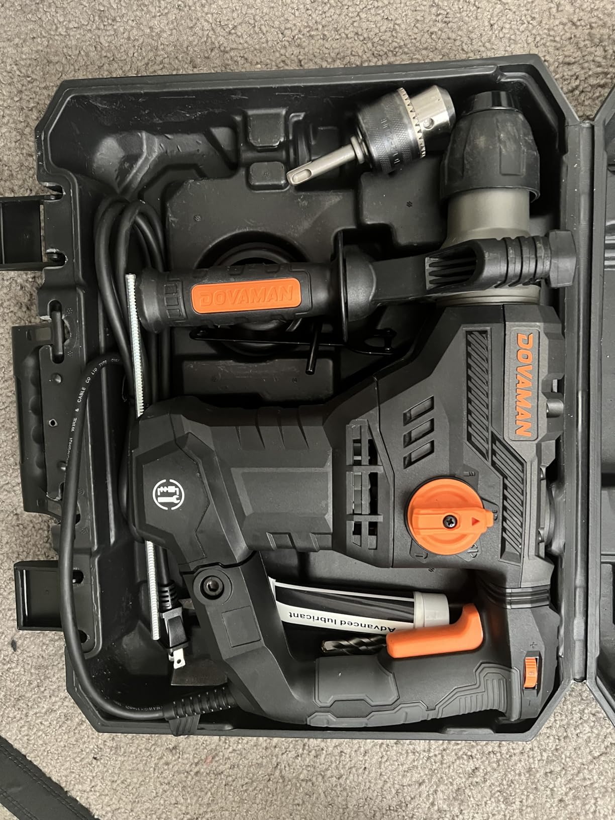 1-9/16'' SDS Rotary Hammer Drill, 12.5Amp Heavy Duty Rotary Hammer with 4 Functions, Safety Clutch, Vibration Control, Corded Hammer Drill for Concrete, Drill Bits and Chisels Included customer photo 1