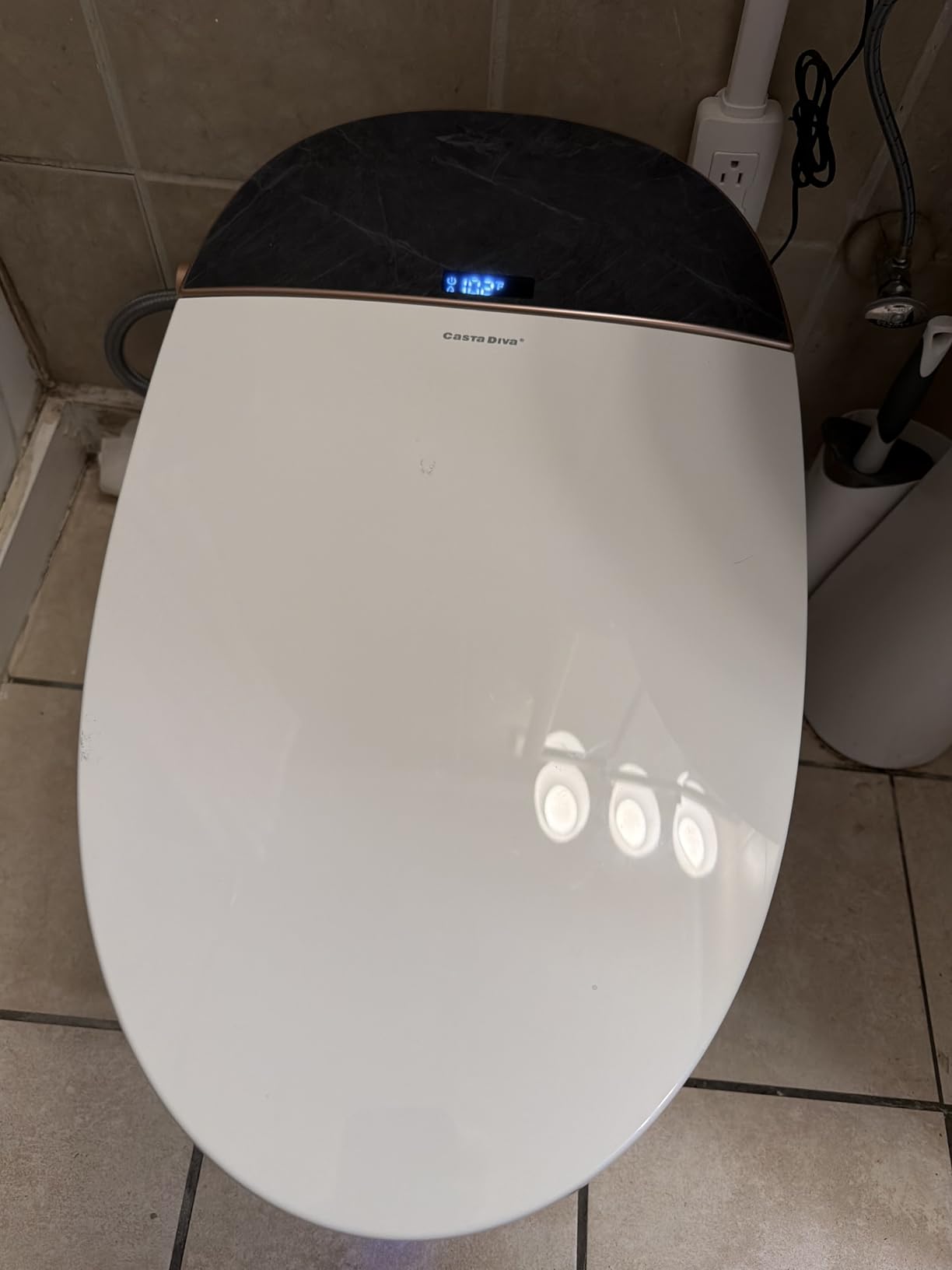 Casta Diva Smart Toilet with Tank, Foam Dispenser, Soft-Close Lid, Foot Kick & Off-seat Auto Flush, Heated Seat, Warm Water & Dryer, Blackout Flush, 1.06 GPF Digital Display with Remote (CD-Y010L) customer photo 1