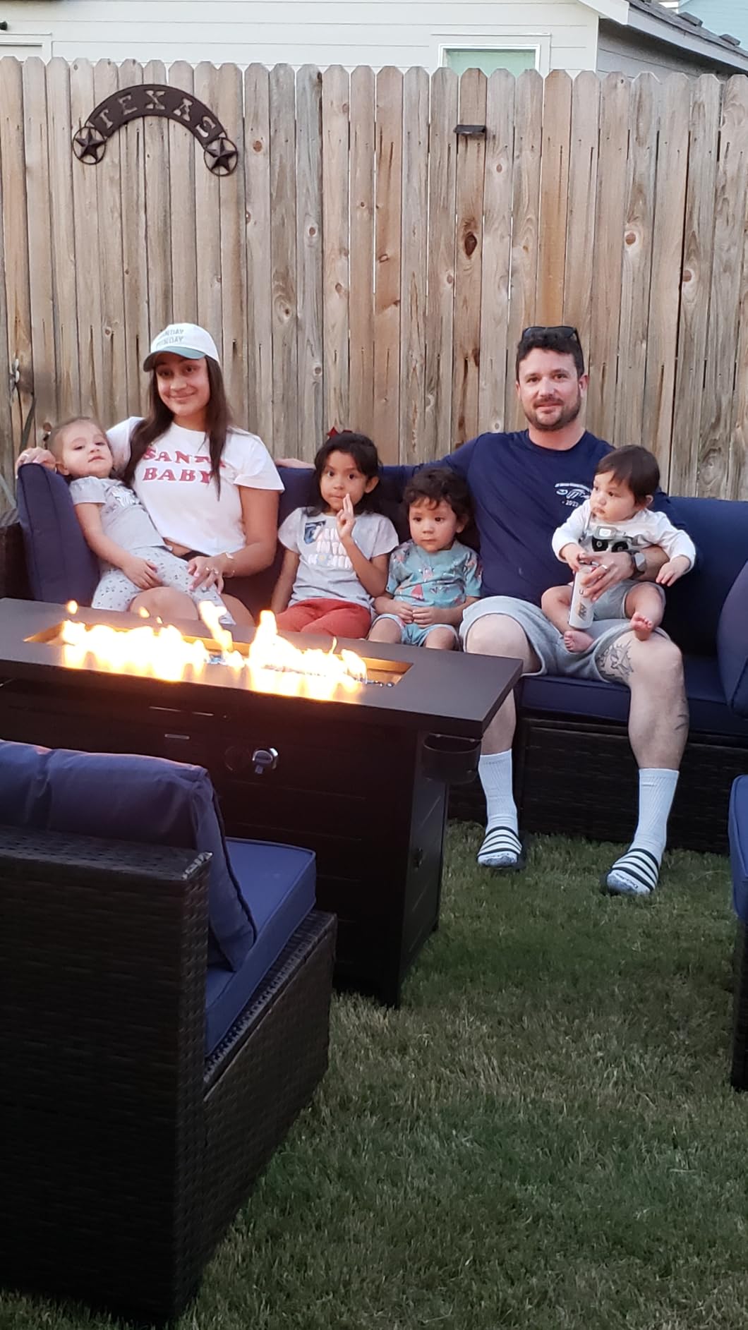 Ciays 32 Inch Propane Fire Pits, 50,000 BTU Gas Fire Pit Table for Outsides with Steel Lid and Lava Rock, 2-in-1 Square Fire Table for Gatherings Parties on Patio Deck Garden Backyard, Black customer photo 1