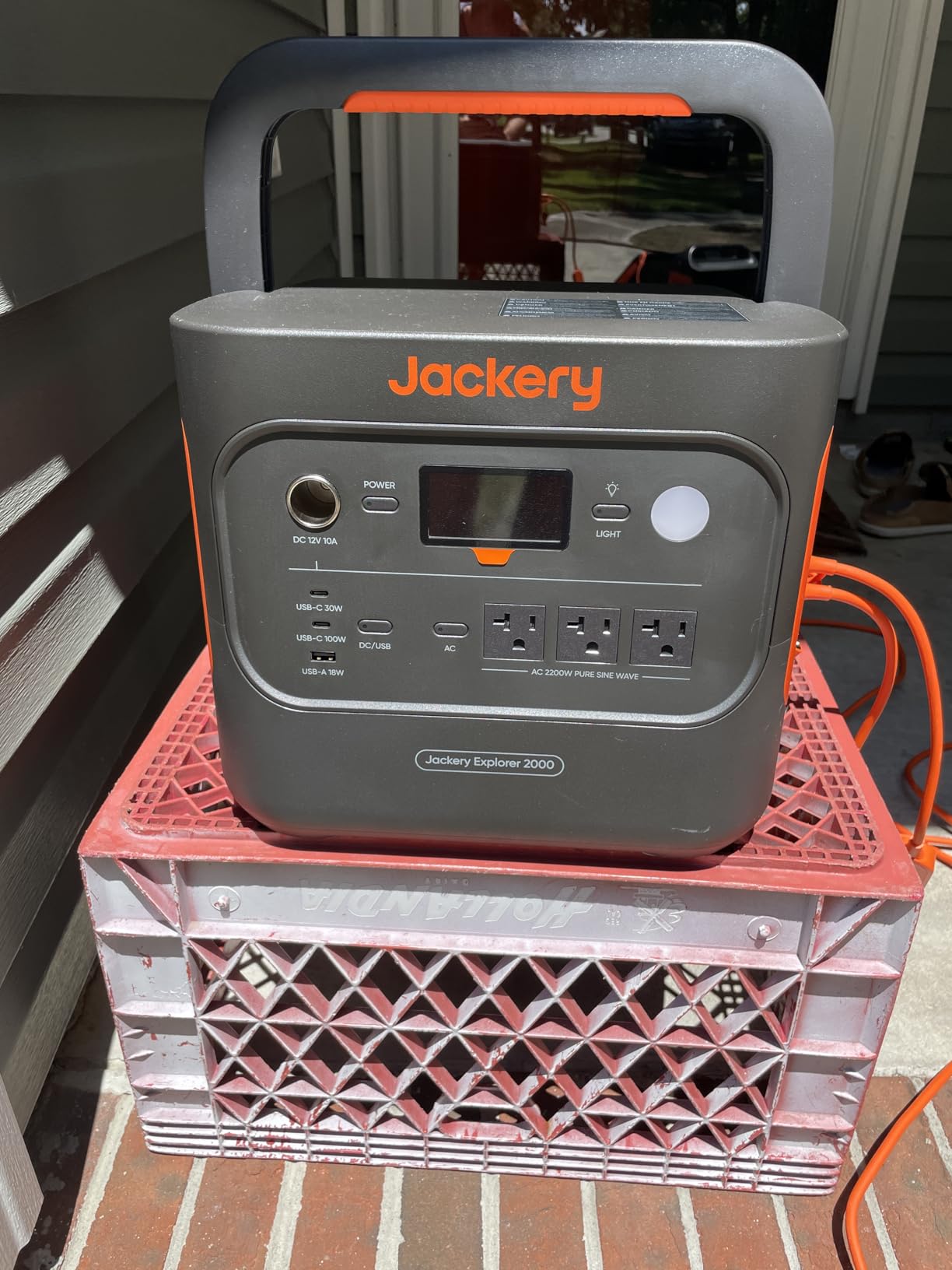 Jackery Explorer 2000 v2 Portable Power Station with 2x200W Solar Panels, 2042Wh LiFePO4 Battery, 2200W Solar Generator, 20ms UPS customer photo 2