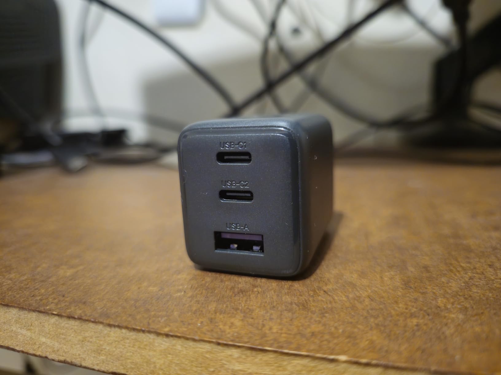 UGREEN 3-Port 30W USB C Charger, GaN II Compact iPhone Charger Fast Charging, Type C Power Adapter for iPhone 17/16/15 Series, Galaxy S26/S25/24, iPad, MacBook Neo/Air (Matt Black) customer photo 2