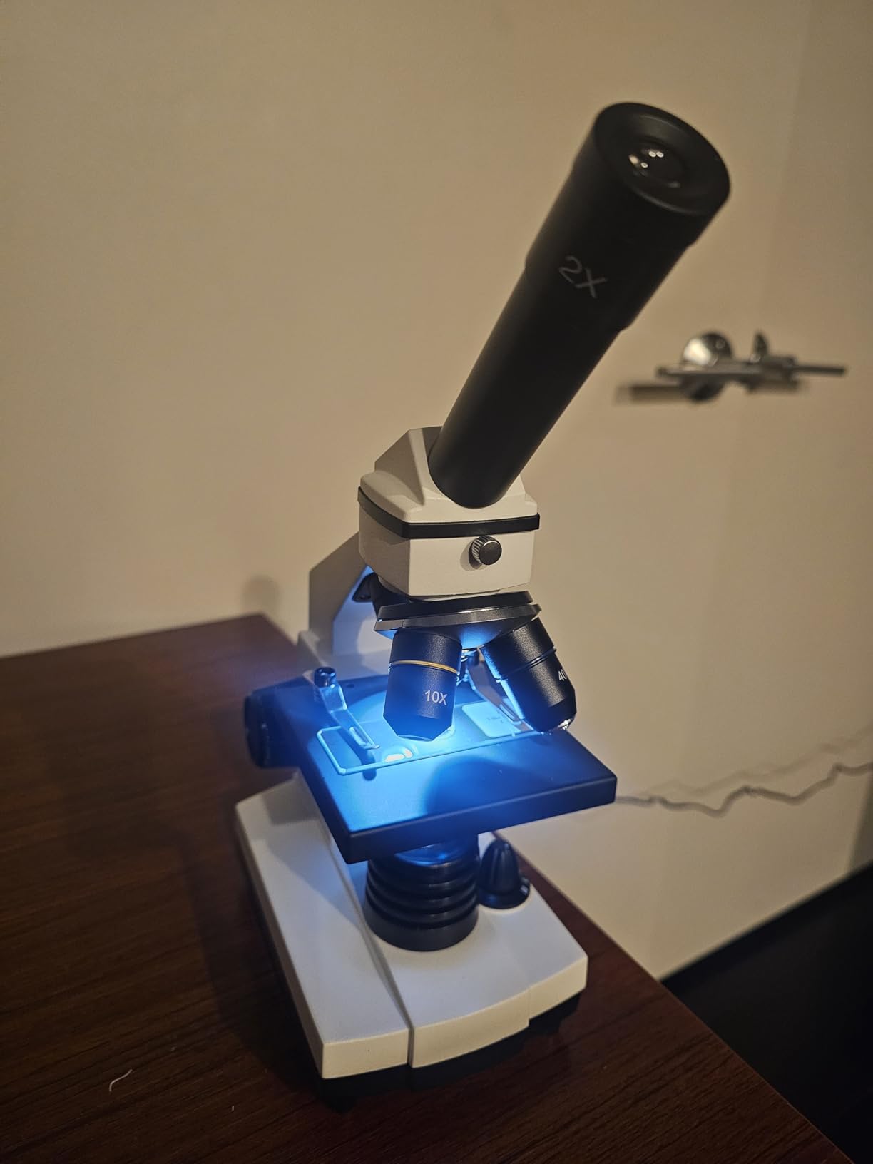 Compound Microscope for Kids 8-12, 100X-2000X Kids Microscope Kit with Prepared Microscope Slides and Covers customer photo 1
