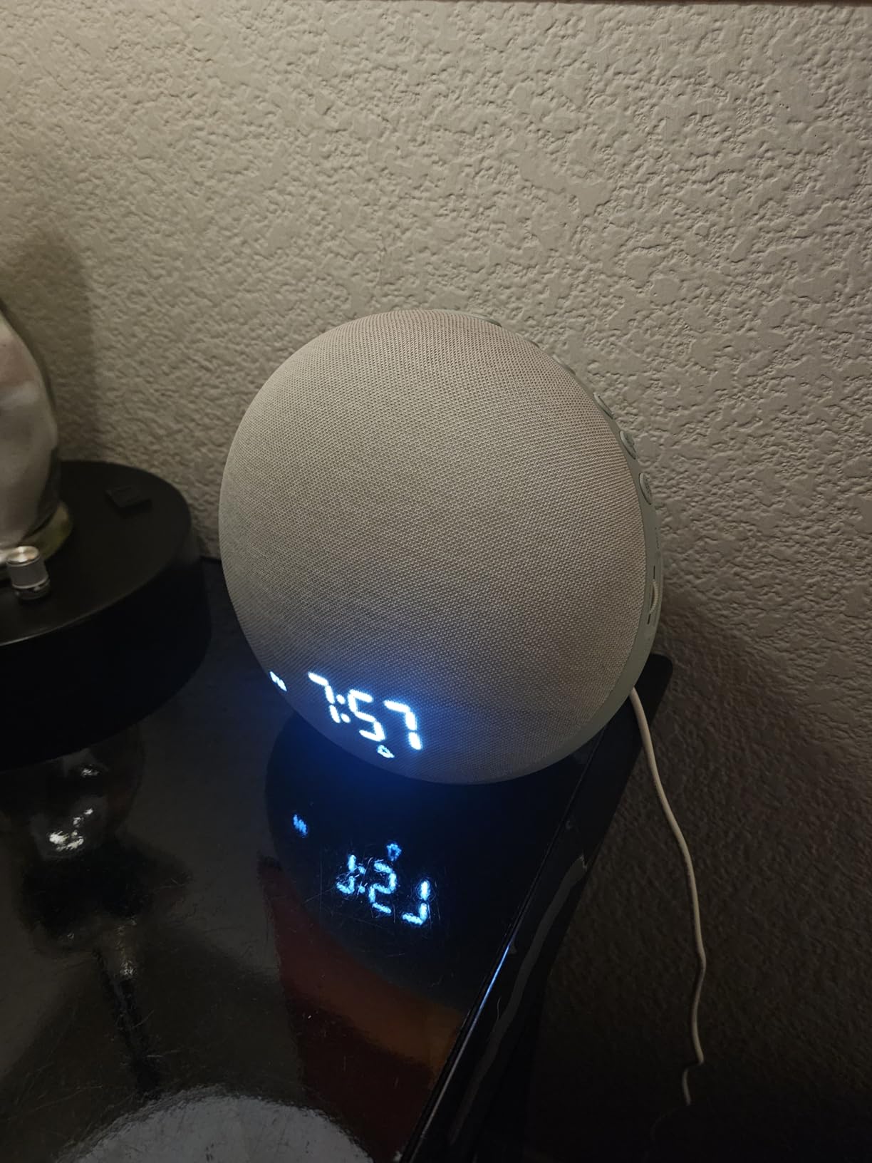 Sunrise Alarm Clock White Noise Machine: Natural Wake Up Light - Dimmable Clock with Bluetooth Speaker for Bedroom - 25 Sleep Sounds for Baby Adults Kids Putty customer photo 1