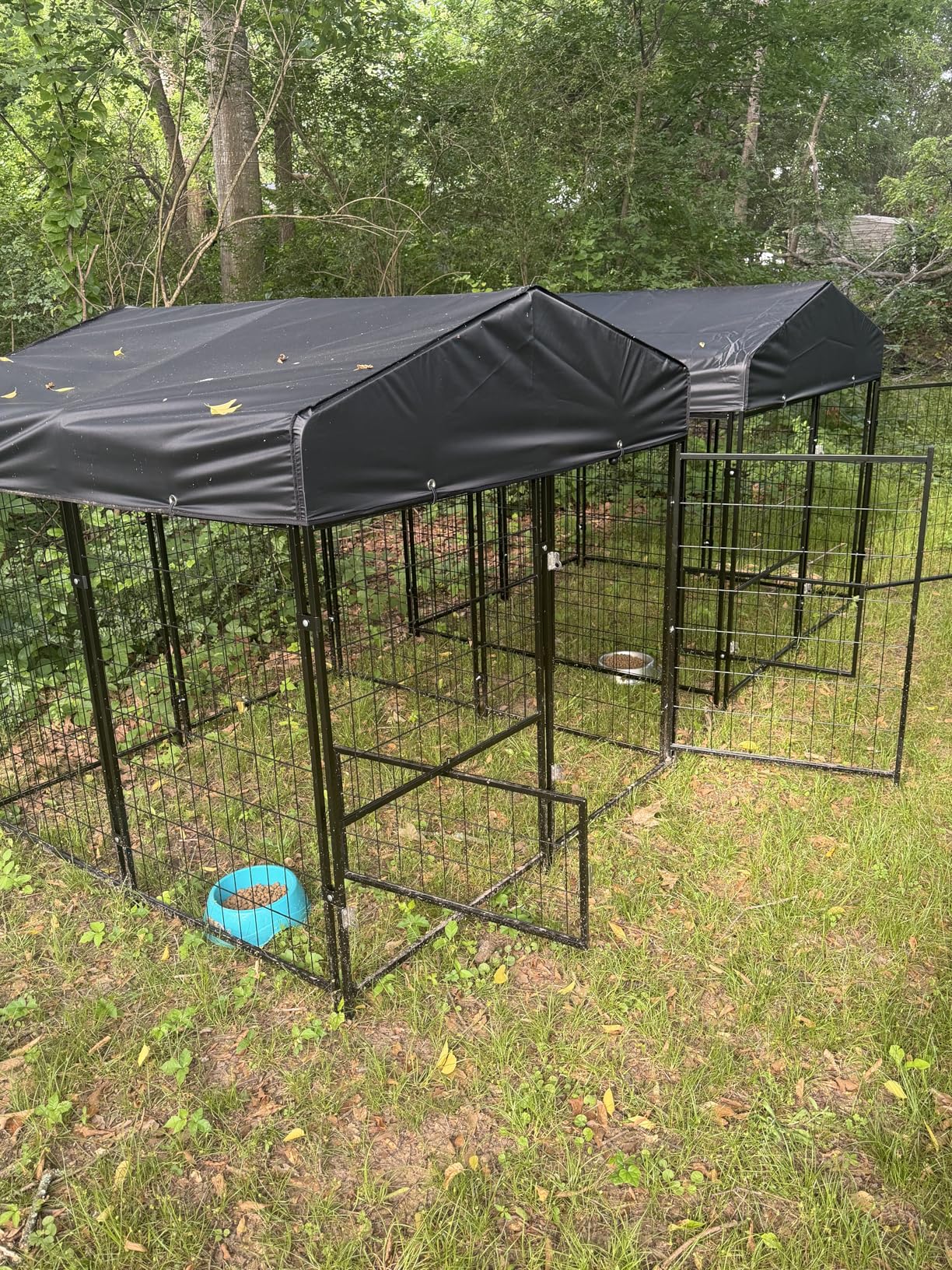 Sino Luban Outdoor Dog Kennel Outside Run with Doggy Door, Swivel Feeder & Roof - 8x4x6FT Large Dog Kennels Pens Outside for Large Dogs Breed- Heavy Duty Cage Yard (Can Connect to Your Dog House) customer photo 1