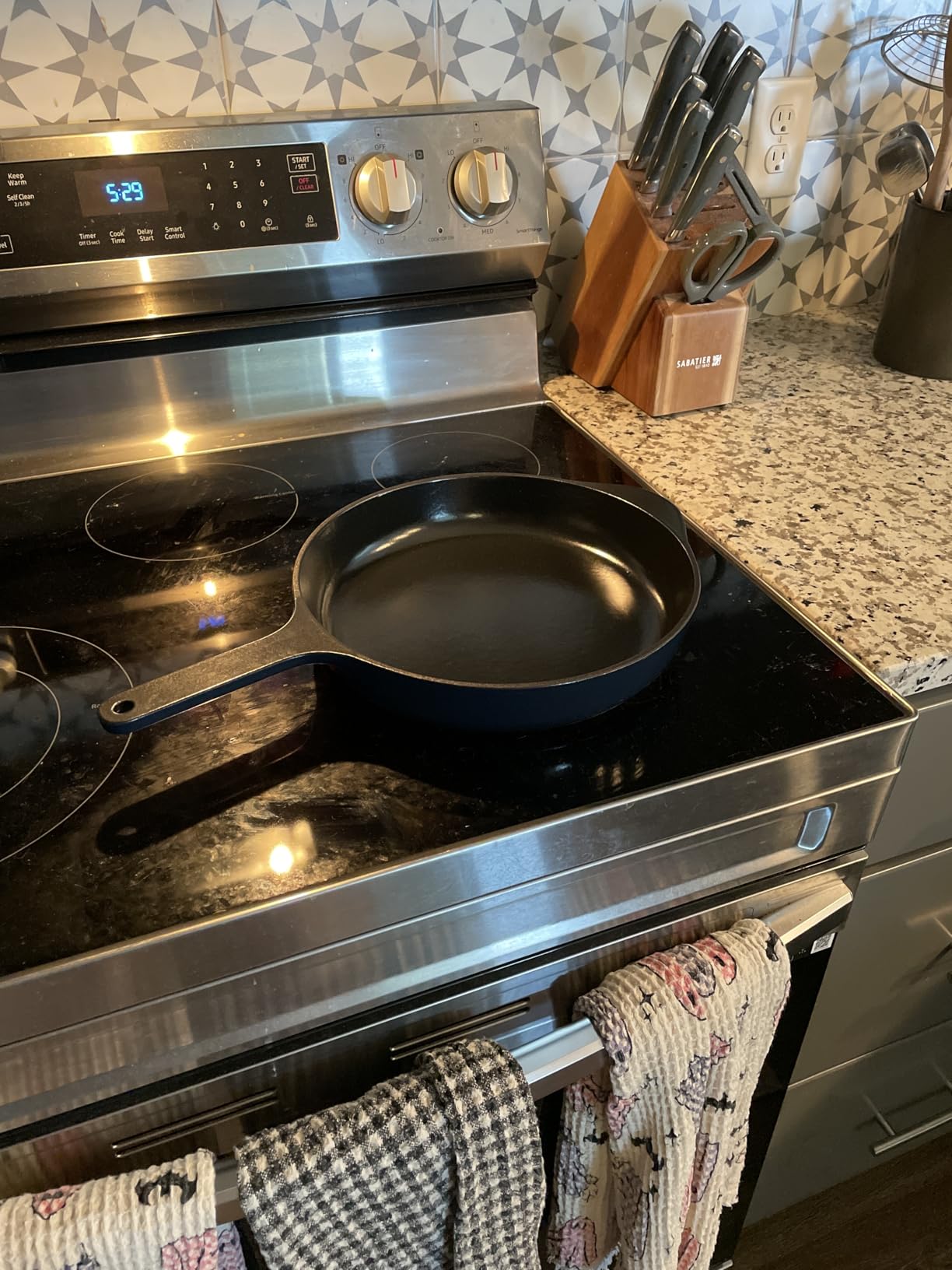 Caraway Cast Iron Skillet - 10.5
