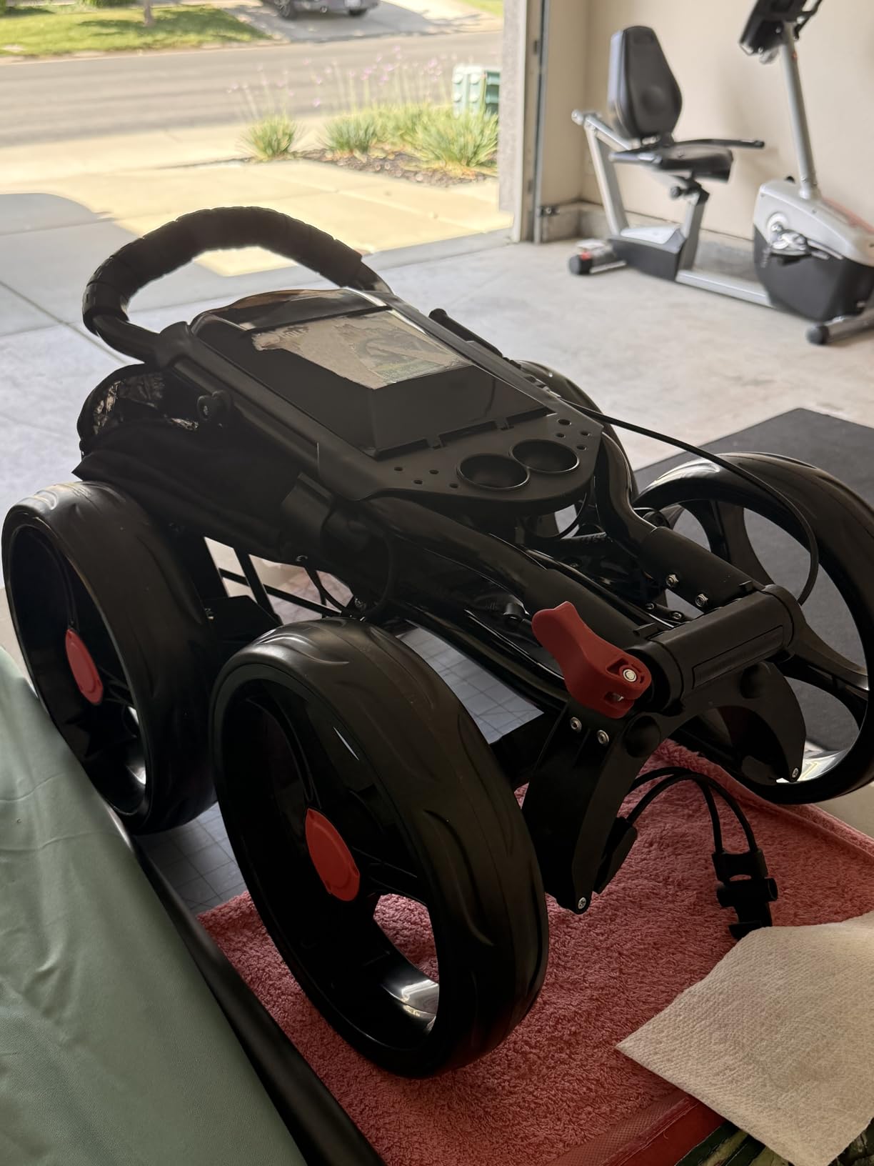 CruiseMaster V8 4-Wheel Golf Push Cart 1-Click Folding 300 lbs Load Capacity customer photo 1