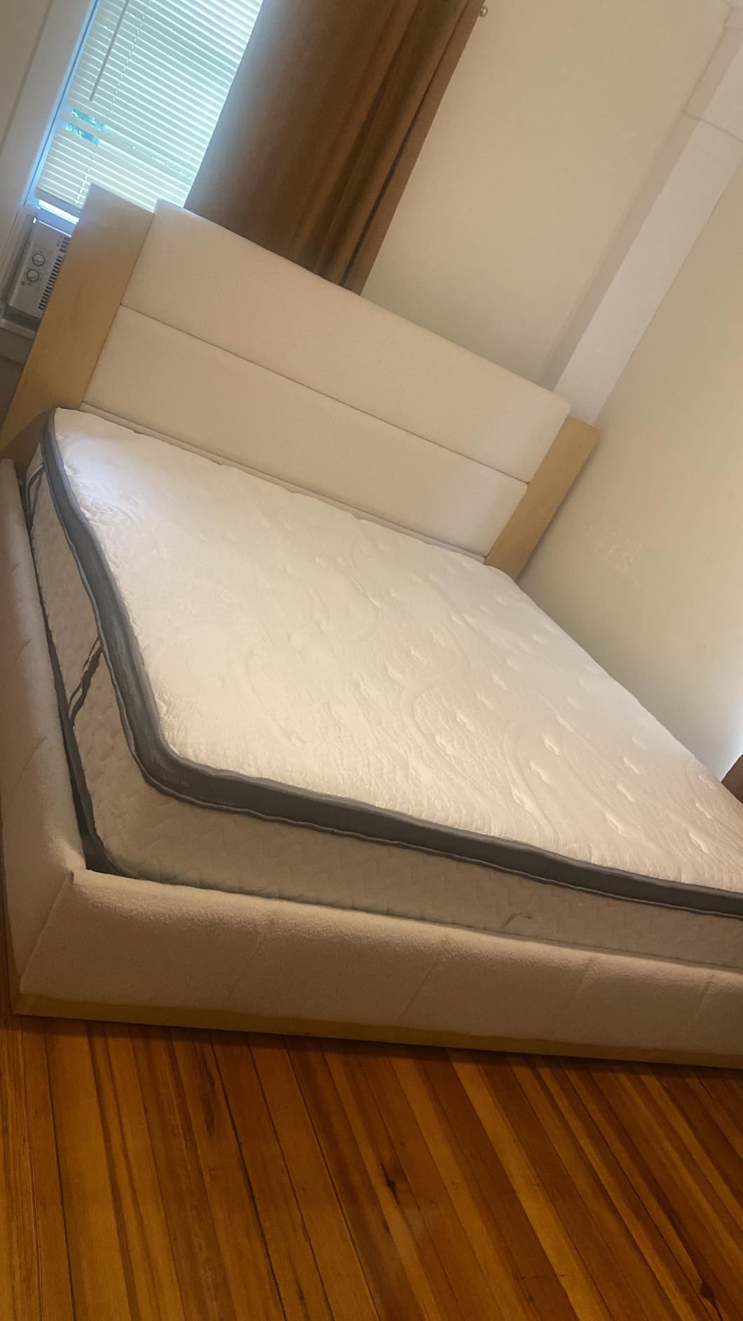 SLEEP100 Queen Mattress 12 Inch, 5-Zone Deep Sleep Firm Mattress with Extra Lumbar & Shoulder Support, Hotel Collection Hybrid Mattresses Pain Relief - Fiberglass Free - No Odor - 365 Night Trial customer photo 1