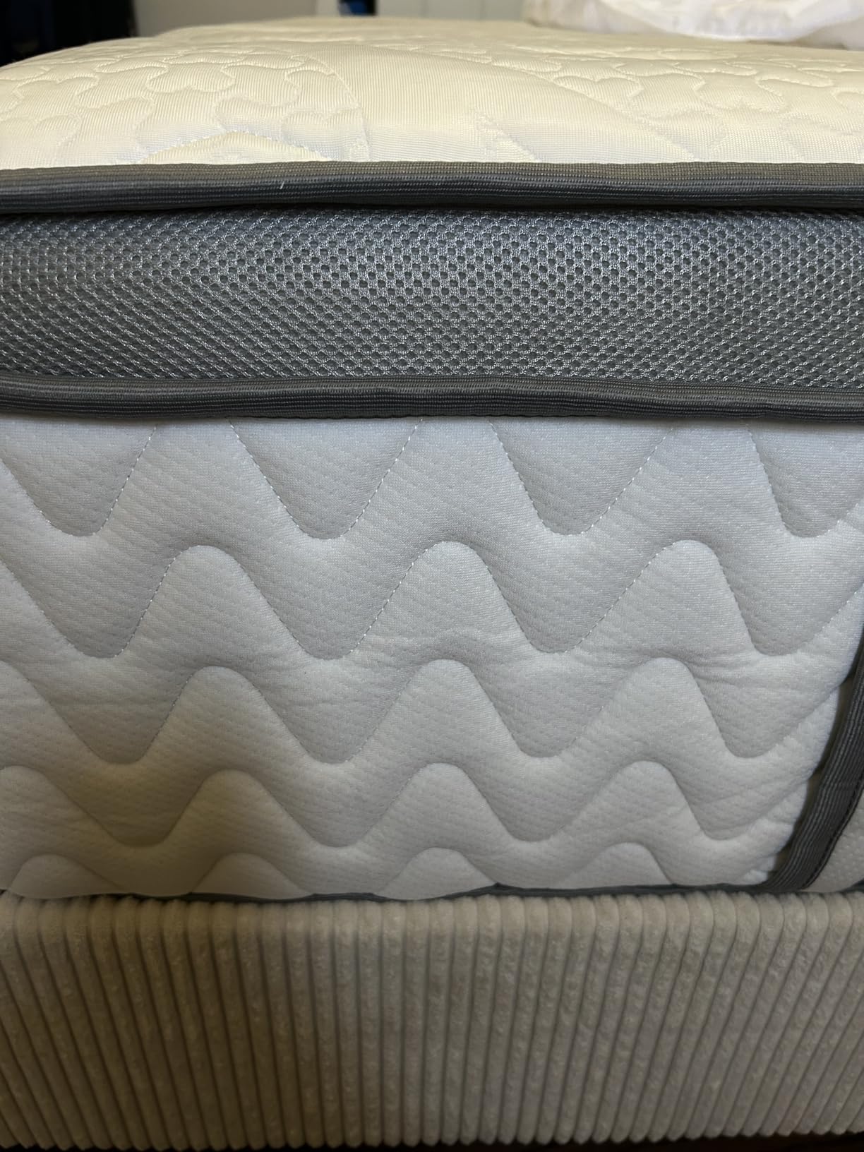 SLEEP100 Queen Mattress 12 Inch, 5-Zone Deep Sleep Firm Mattress with Extra Lumbar & Shoulder Support, Hotel Collection Hybrid Mattresses Pain Relief - Fiberglass Free - No Odor - 365 Night Trial customer photo 2