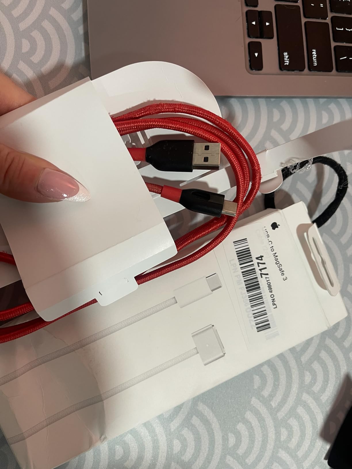 Apple USB-C to MagSafe 3 Cable (2 m) customer photo 2