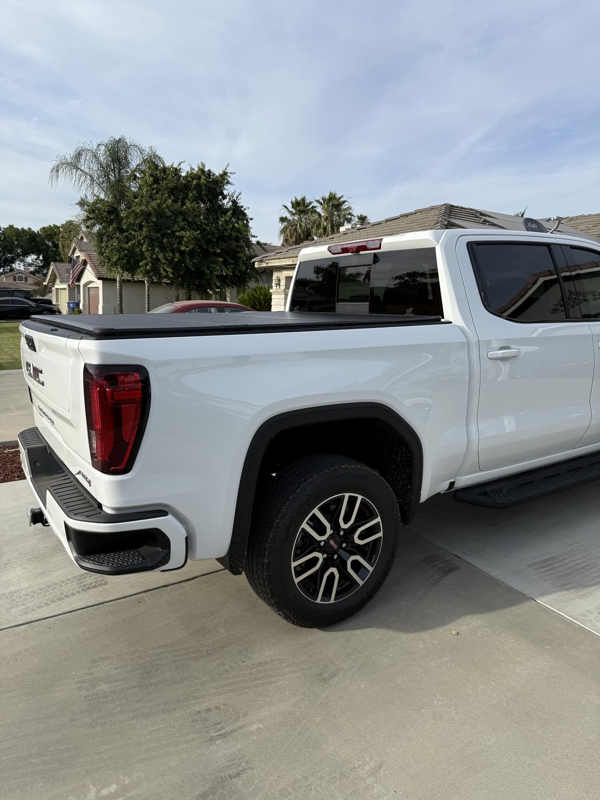 Hard Low Profile Quad-Fold Aluminum Truck Bed Tonneau Cover Compatible with 2019-2026 Chevy Silverado/GMC Sierra 5' 8