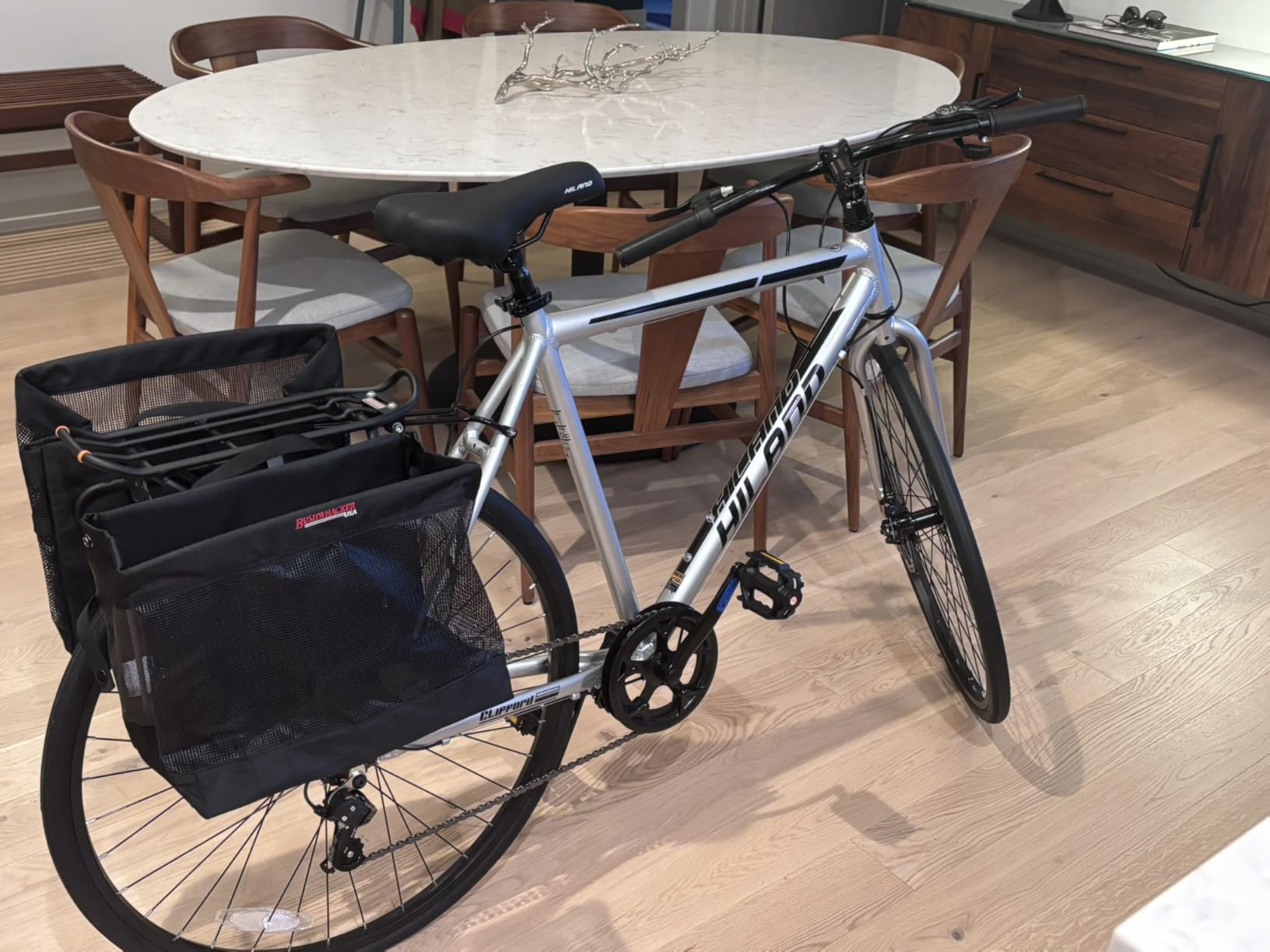 HILAND 700C Road Hybrid Bike, 7 Speeds Urban City Commuter Bicycle with Disc Brake for Men Women Adult Comfortable Bicycle customer photo 1