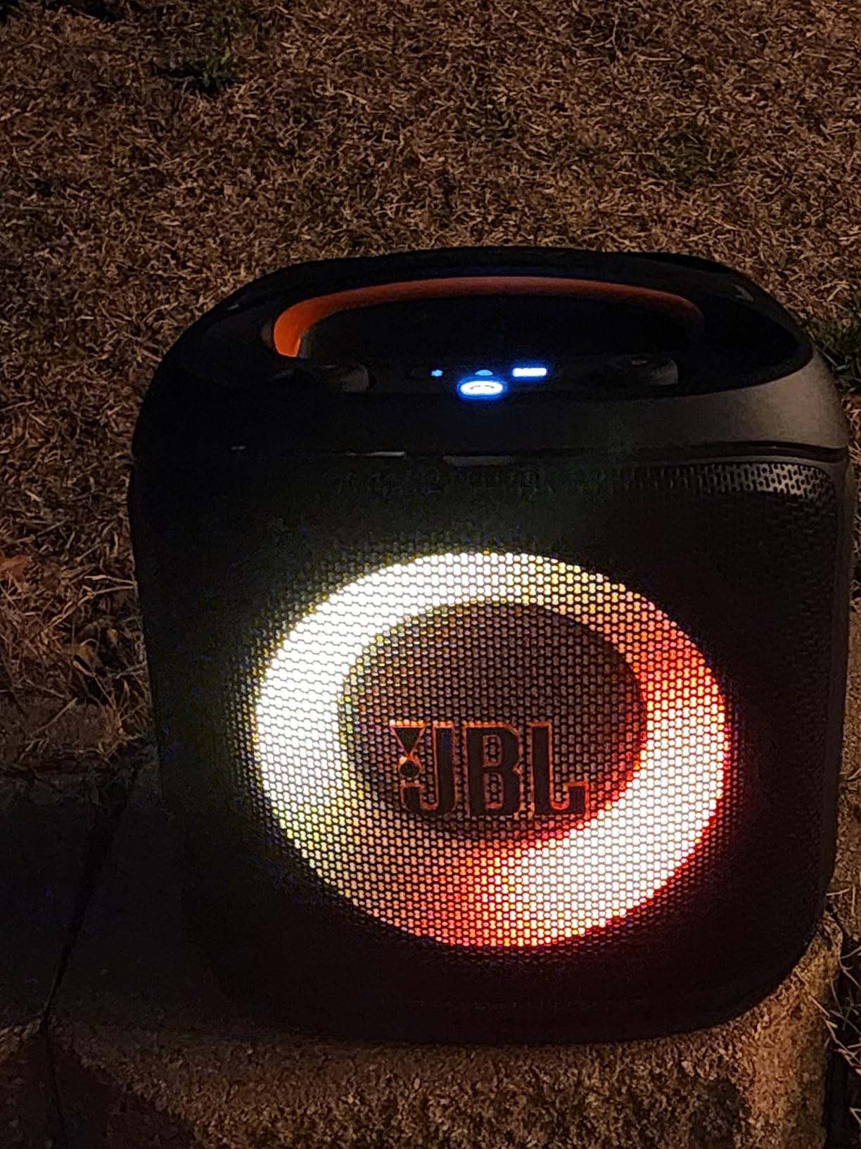 JBL PartyBox Encore Essential 2 - Portable Battery-Powered Party Speaker with AI Sound Boost, Up to 15 Hours of Play time, IPX4 Splash Proof, Auracast (Black) customer photo 2