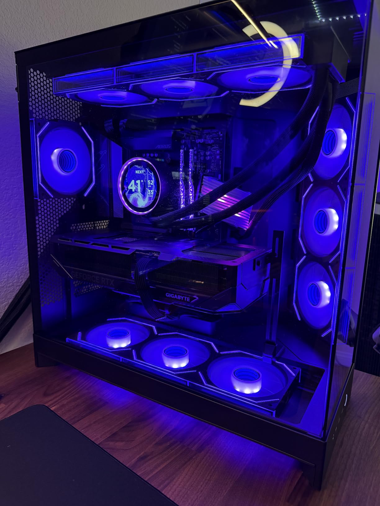 GIGABYTE GeForce RTX 5090 Gaming OC 32G Graphics Card, WINDFORCE Cooling System, 32GB 512-bit GDDR7, GV-N5090GAMING OC-32GD Video Card customer photo 1