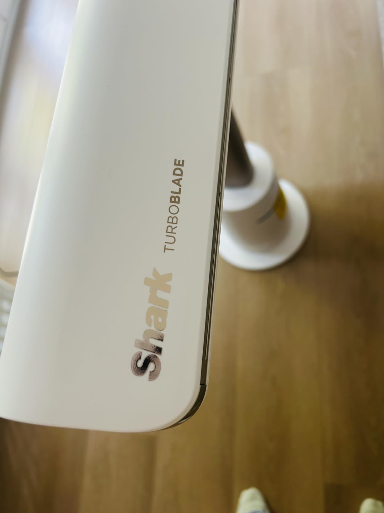 Shark TurboBlade Fan - Ultra-customizable bladeless tower fan, pivots, twists, oscillates 180°, circulates and propels air, 10 noise levels + 10 speeds, easy to clean, dove, TF202SWH customer photo 2
