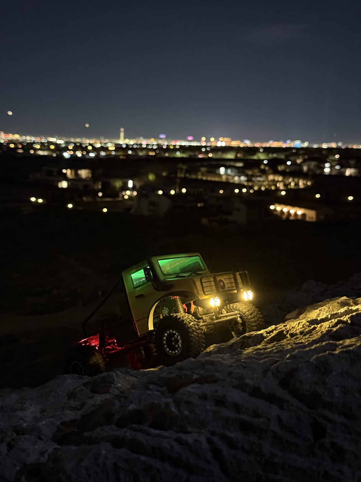 HOBBYPLUS CR-18P V3 Brushless Rushmore in Metallic Cyan - 1/18 Scale RC Truck Crawler with Off-Road RC Trucks Features, Portal Axles & Metal Gears - Ready-to-Run (1810416-V3) customer photo 2