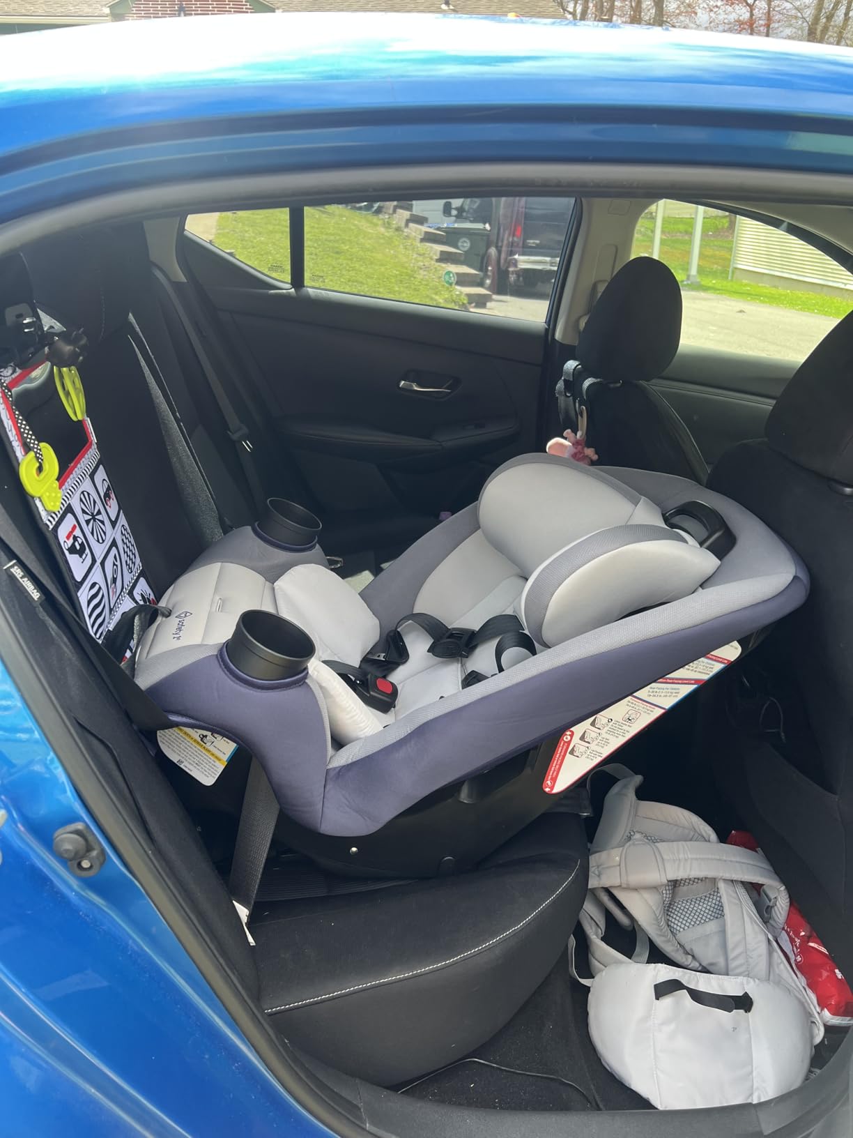 Safety 1st Ellaris 3-in-1 Convertible Car Seat, Slim Fit Design, Rear & Forward-Facing, 5-Position Headrest, Travel-Friendly with Machine-Washable Seat Pad, Peacock Blue customer photo 2