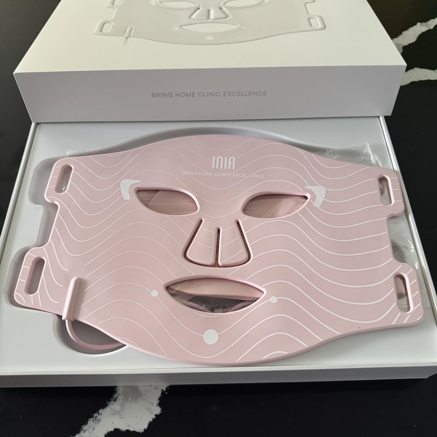 INIA Red Light Therapy Mask for Face - 4 Light Modes with 850nm NIR, Red and Blue LED Light Therapy, 2600mAh Rechargeable LED Face Mask for Radiant Glow at Home customer photo 2