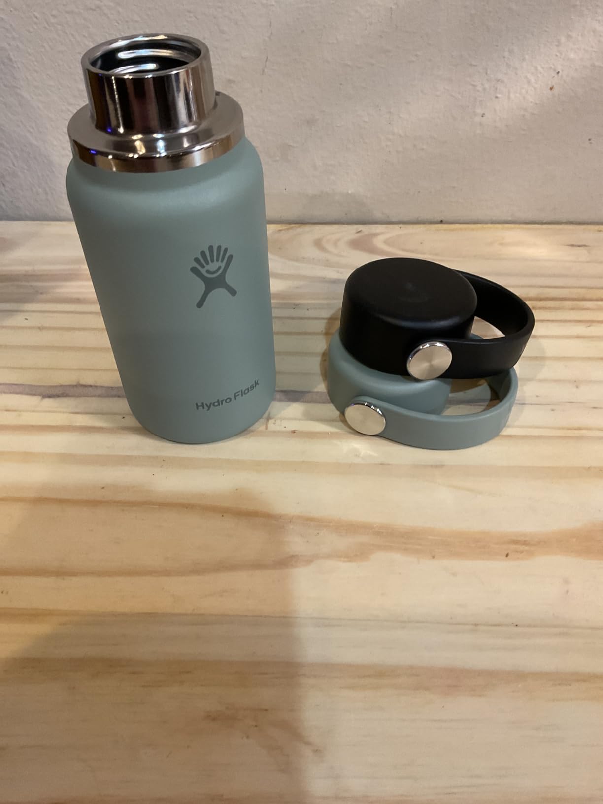 Hydro Flask Micro Bottle - Insulated Mini Leak Proof Flask for Purse or Pocket in 6.7 Oz, Agave Green customer photo 1