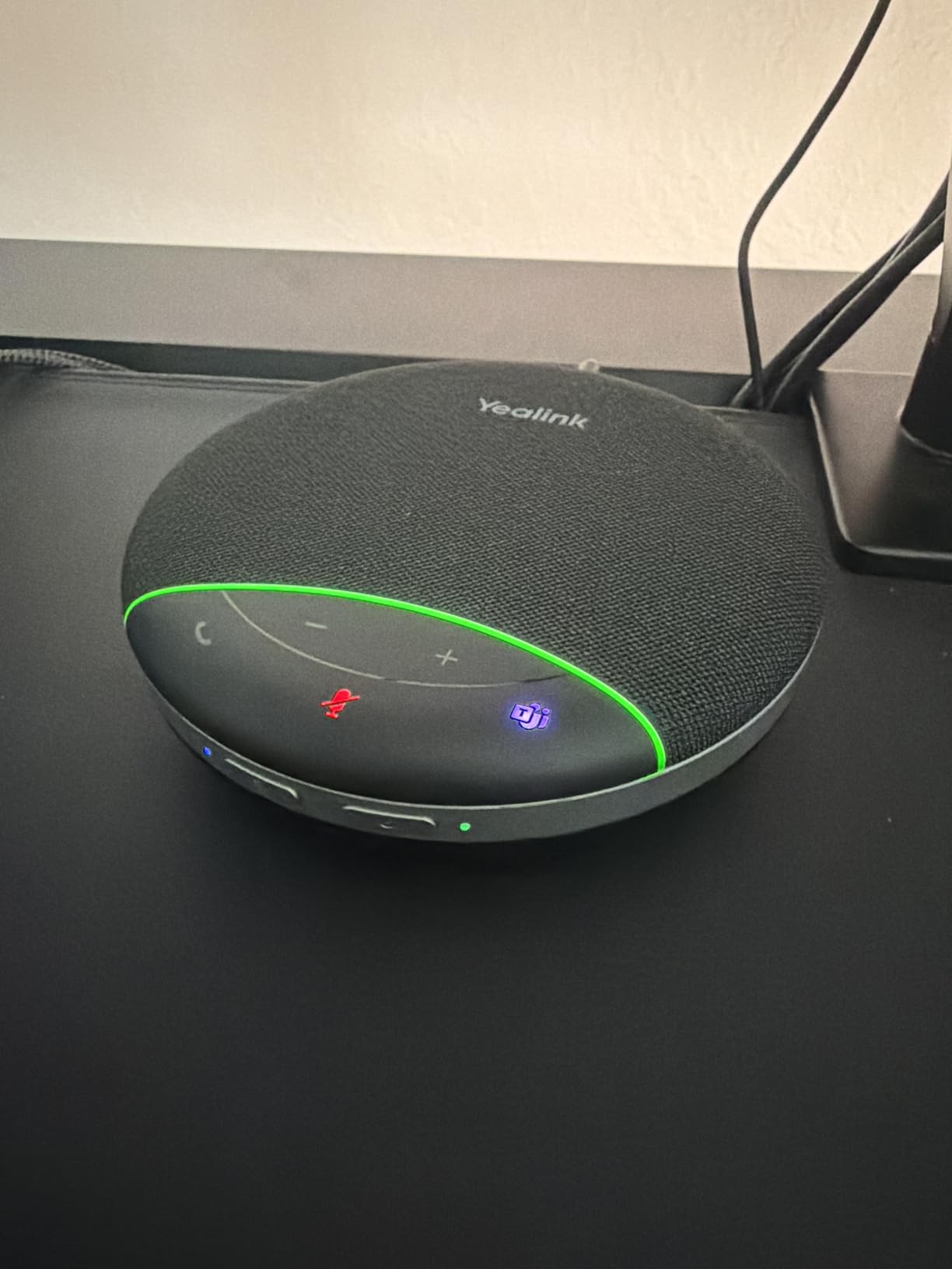 Yealink SP92 Conference Speaker and Microphone, Teams Certified, AI Noise Cancelling, 20H Call Time, USB Speakerphone for Small Meeting Room customer photo 1
