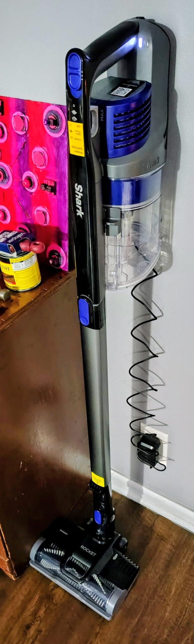 Shark PowerPro Plus Cordless Stick Vacuum, FloorDetect Technology, HEPA Filter, Up to 50-Minute Runtime, IZ377H customer photo 2