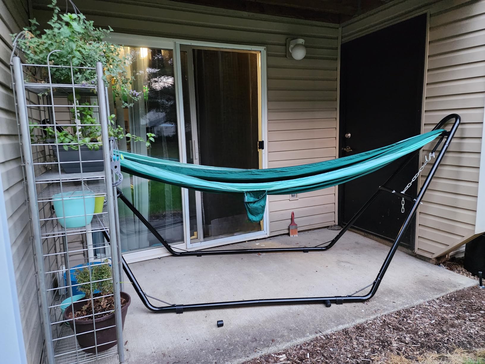 Homgava Universal 2-Person Hammock Stand, 660LBS Capacity,Heavy Duty Steel Hammock Stand, Fits 9.6-14ft Hammocks, Indoor and Outdoor Universal Hammock Stands,Black customer photo 1