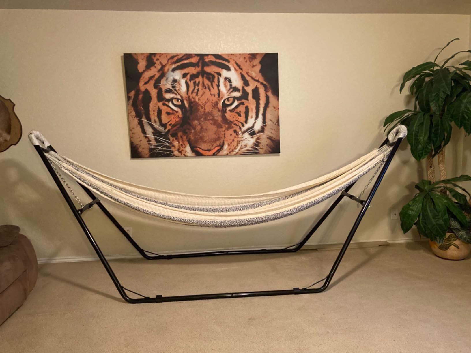 Homgava Universal 2-Person Hammock Stand, 660LBS Capacity,Heavy Duty Steel Hammock Stand, Fits 9.6-14ft Hammocks, Indoor and Outdoor Universal Hammock Stands,Black customer photo 2