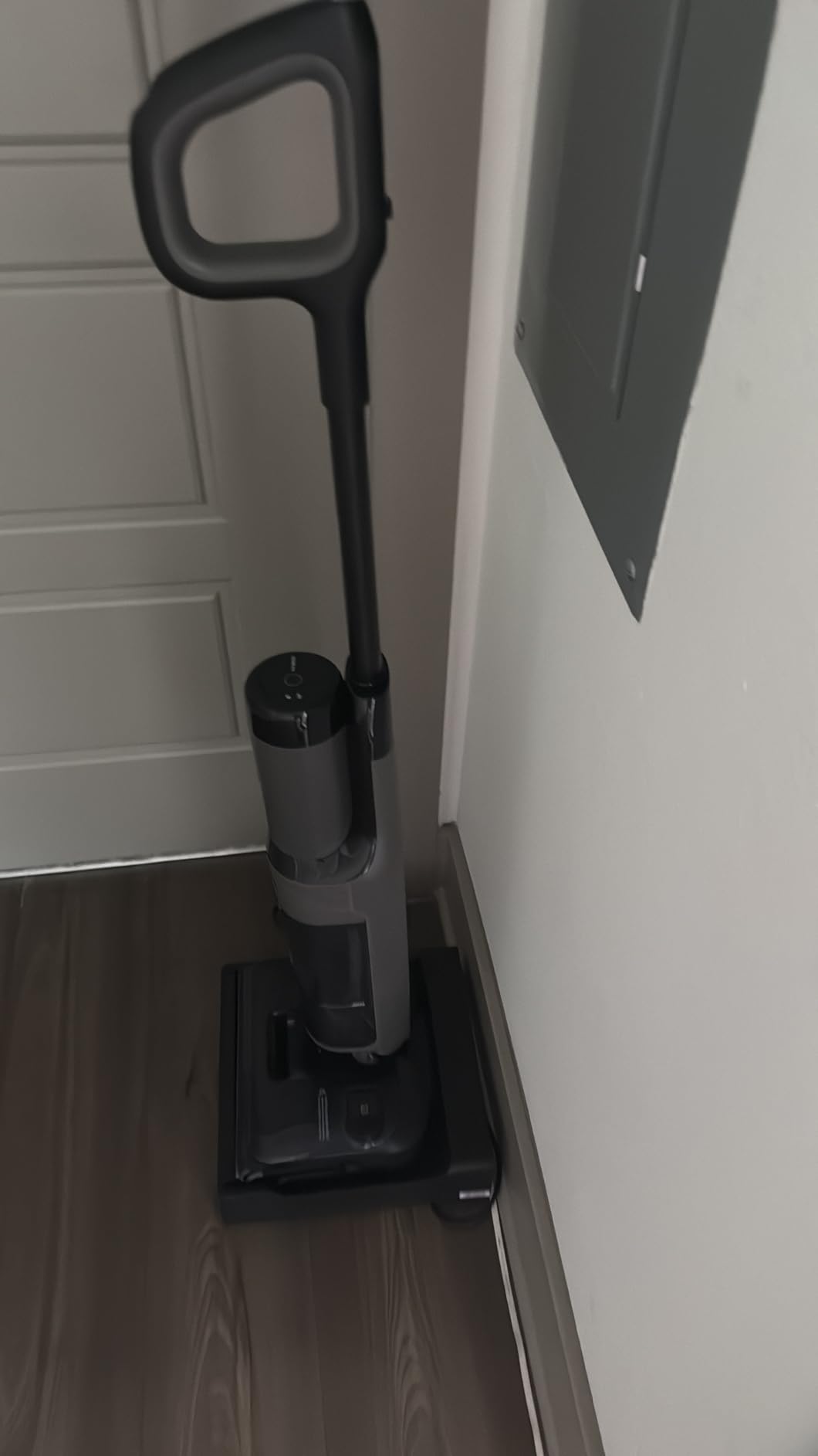 Floor ONE i6 Stretch Wet Dry Vacuum Cleaner, Vacuum and Mop All in One, 20kpa Powerful Suction, Up to 40 Minutes Runtime, 180 Lay-Flat, Anti-Tangle Design, Full-Path Self-Cleaning and 185 Flashdry customer photo 2
