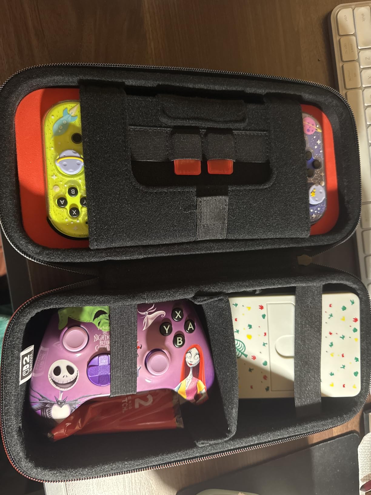 R.D.S. Industries Game Traveler Deluxe System Case for Nintendo Switch customer photo 1
