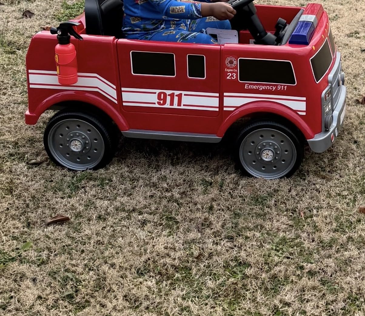 ELEMARA 12V Ride on Fire Truck, Battery Powered Toddler Electric Vehicle w/Parent Remote Control, Ride on Car for Kids, Siren-Call, walkie-talkies, Flashing Lights, Fire Extinguishers, Bluetooth, Music, UBS customer photo 2