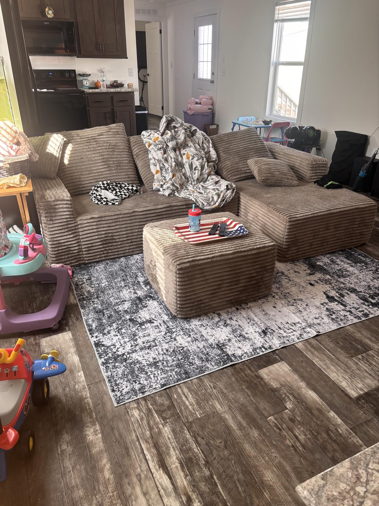 8x10 Area Rug Washable Modern Abstract Soft Thin Rug Indoor Floor No Slip Stain Resistant Carpet - Black customer photo 1