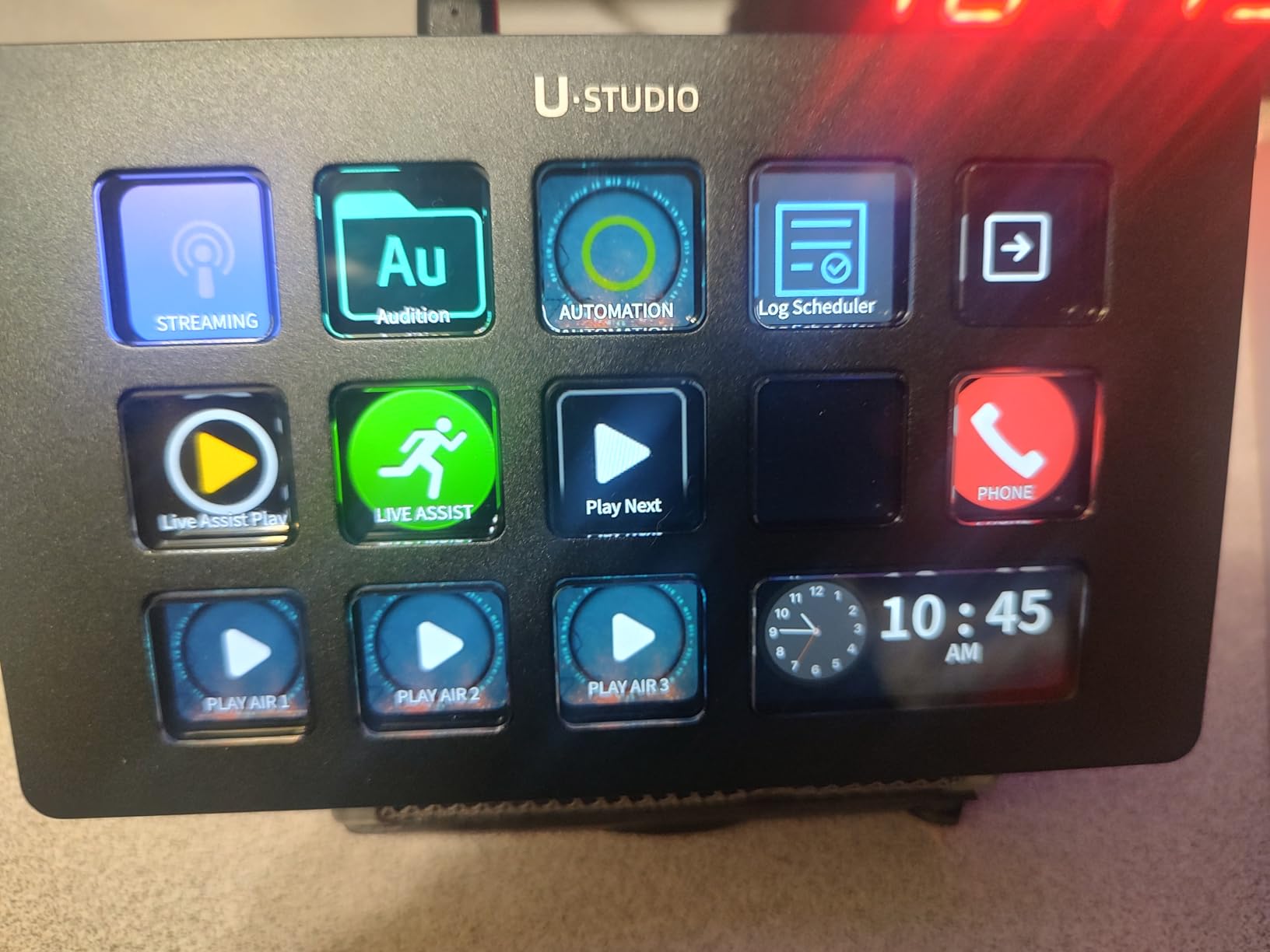 ULANZI D200H 7-in-1 Hub Deck Studio Stream Controller Shortcut Keyboard, LCD Customizable Macro Keys Programmable Keypad Soundboard to Control Apps and Software Like OBS Twitch YouTube for Mac/PC customer photo 2