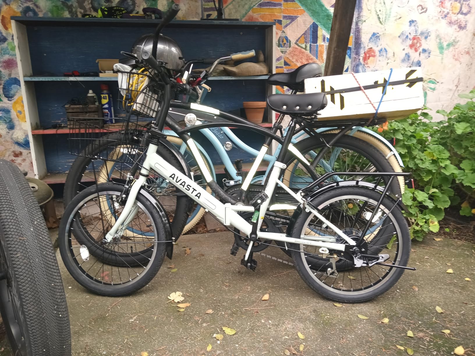 AVASTA Quartet Folding Bike, 20/24 Inch, 7-Speed, Dual Brakes, Basket and Rear Rack for Everyday City Riding customer photo 1