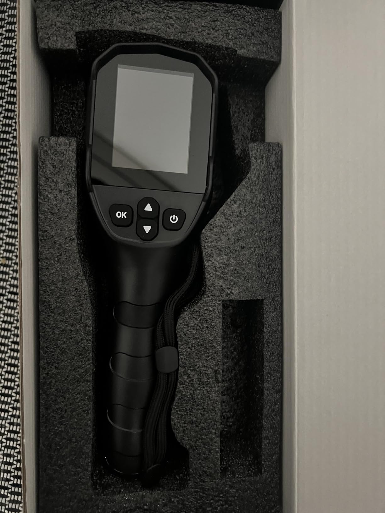 Thermal Camera, 240 x 240 TISR Resolution, -4°F to 1022°F Temp Range, 25Hz Infrared Camera with Temperature Alarm, 50°FOV Handheld Thermal Imaging Camera customer photo 1