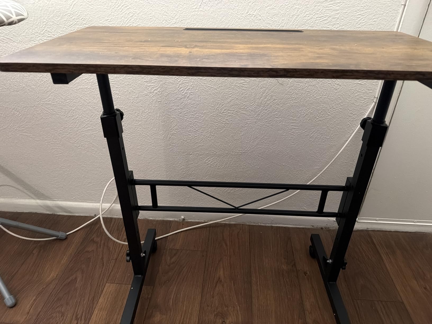 Amztabler Small Standing Desk Adjustable Height, Mobile Stand Up Desk with Wheels, 32 Inch customer photo 2