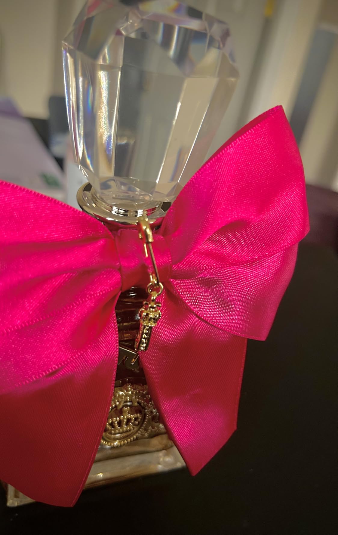 Juicy Couture Viva La Juicy Eau De Parfum, Women's Perfume with Notes of Mandarin, Gardenia & Caramel, Floral & Sweet Perfume for Women, EDP Spray customer photo 1
