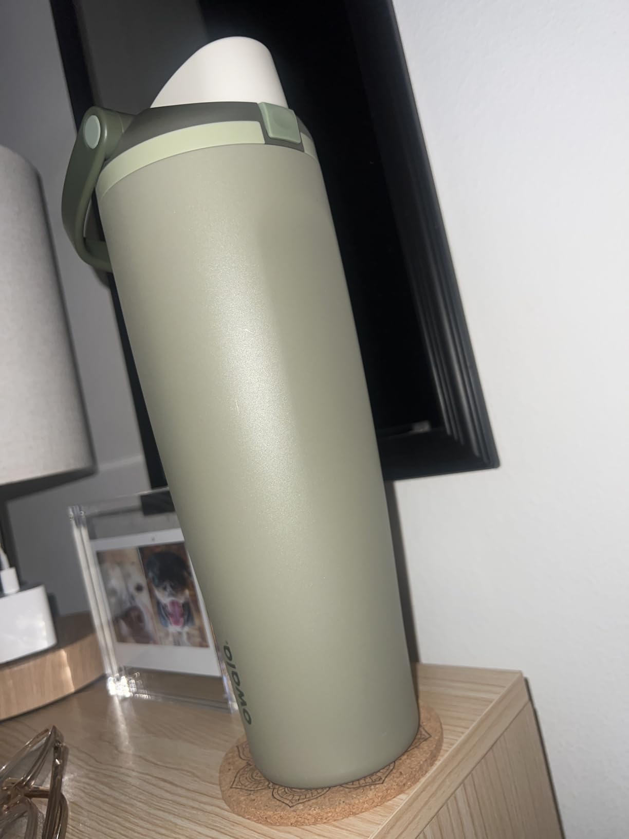 Owala FreeSip Sway Insulated Stainless Steel Water Bottle with Two-Way Spout, Built-In Straw and Bucket Handle, Made for Travel, School, and Sports, 40oz, BPA Free, Leak Proof, Foggy Tide customer photo 1