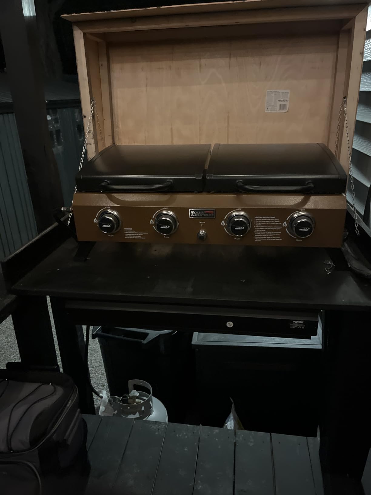 GD4002TPY Portable Tabletop Grill & Griddle Combo with Hood, 4-Burner Portable Propane Gas Grill Griddle Combo for Backyard, Camping, Picnicking and Tailgating, 40,000 BTU, Bronze Gold customer photo 1