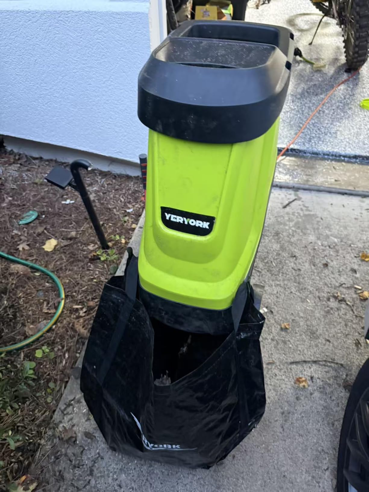 Yeryork Wood Chipper, 15-Amp 1.8