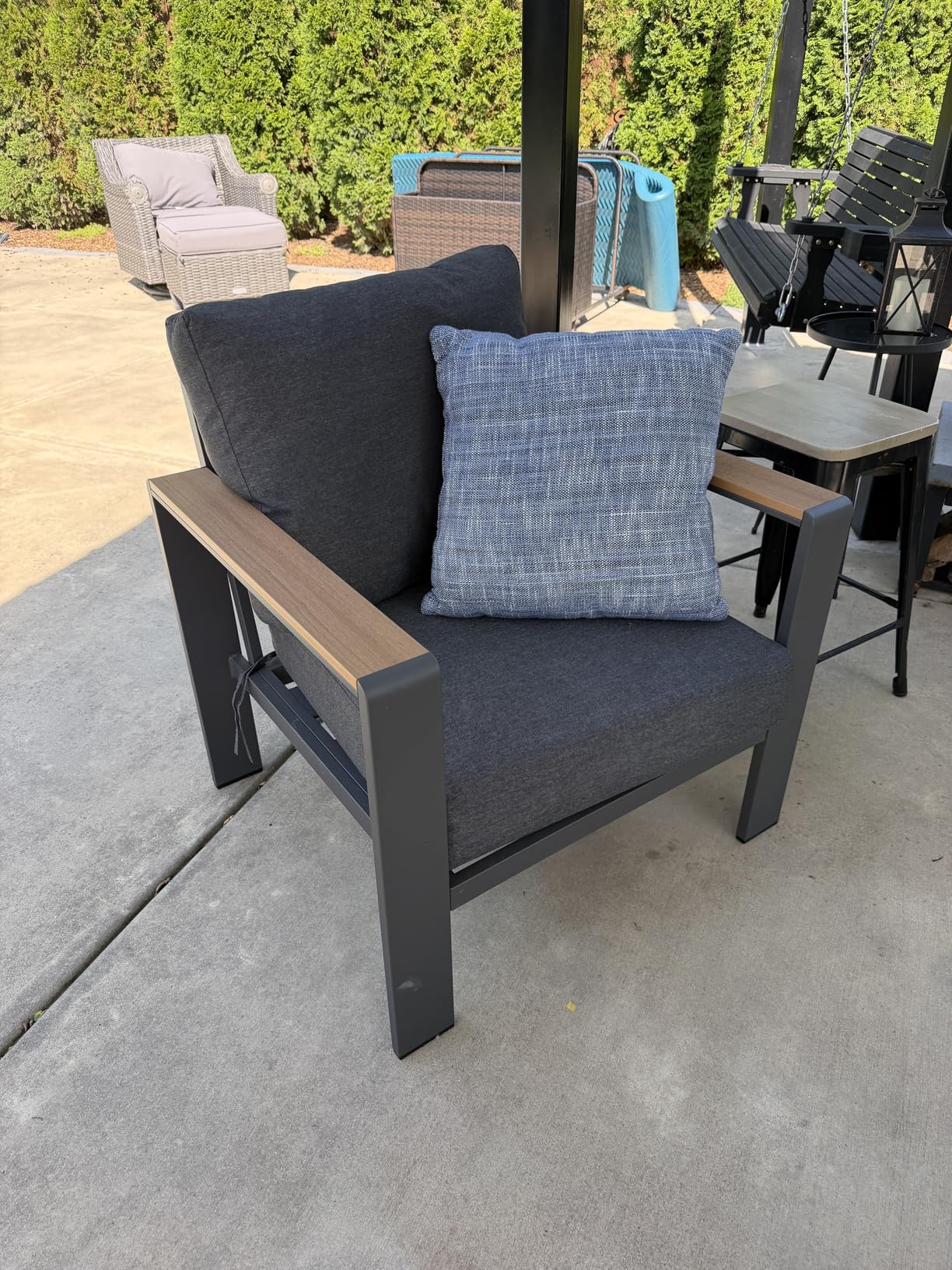 Aluminum Outdoor Patio Furniture Set with Coffee Table, 5 Piece Patio Conversation Sets with Washable Thick Cushions, Outdoor Sectional Furniture Set for Porch, Balcony, Deck, Yard, Graphite customer photo 2