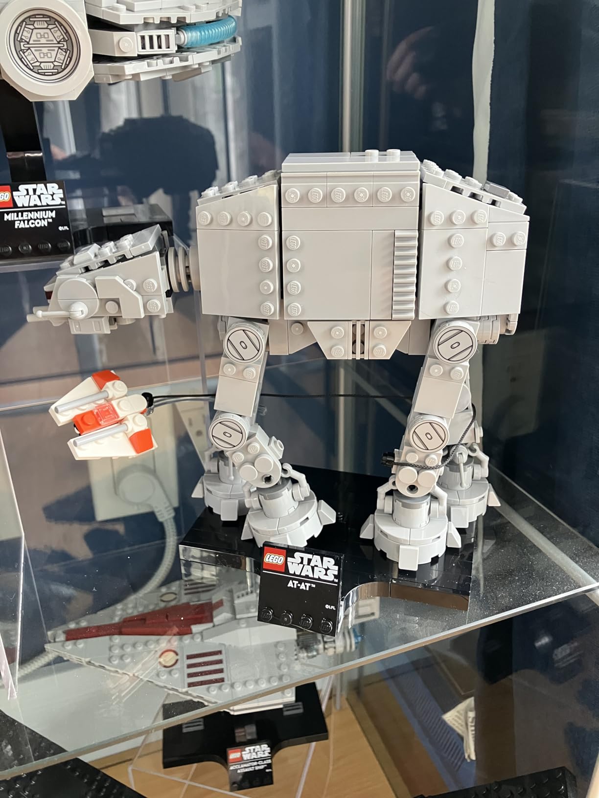 LEGO Star Wars AT-AT Walker Building Set for Adults, Ages 18+ - Collectible & Room Decor for Office, Bedroom, or Book Shelf - Activity for Men, Women, & Movie Fans - Gift Idea for Birthdays - 75440 customer photo 2