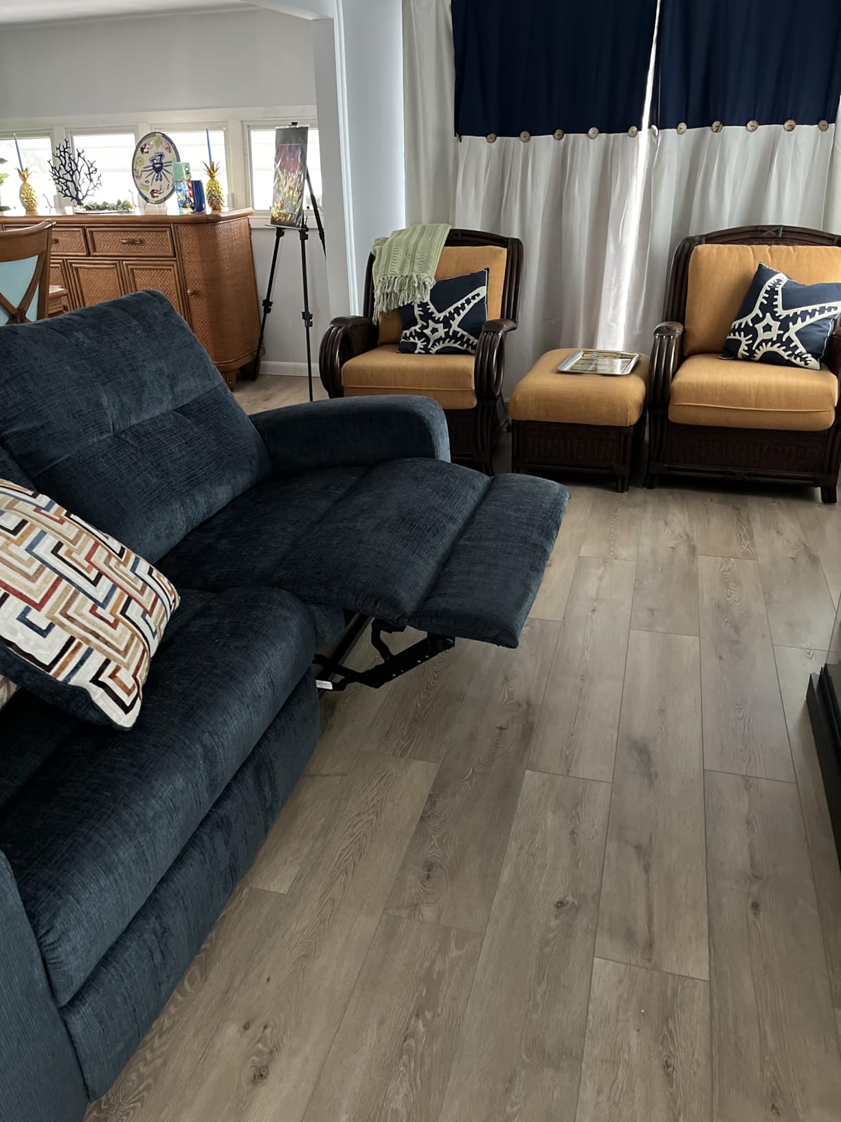 Signature Design by Ashley Danum Modern Manual Pull Tab Reclining Sofa with Tufed Back Cushion, Blue customer photo 1