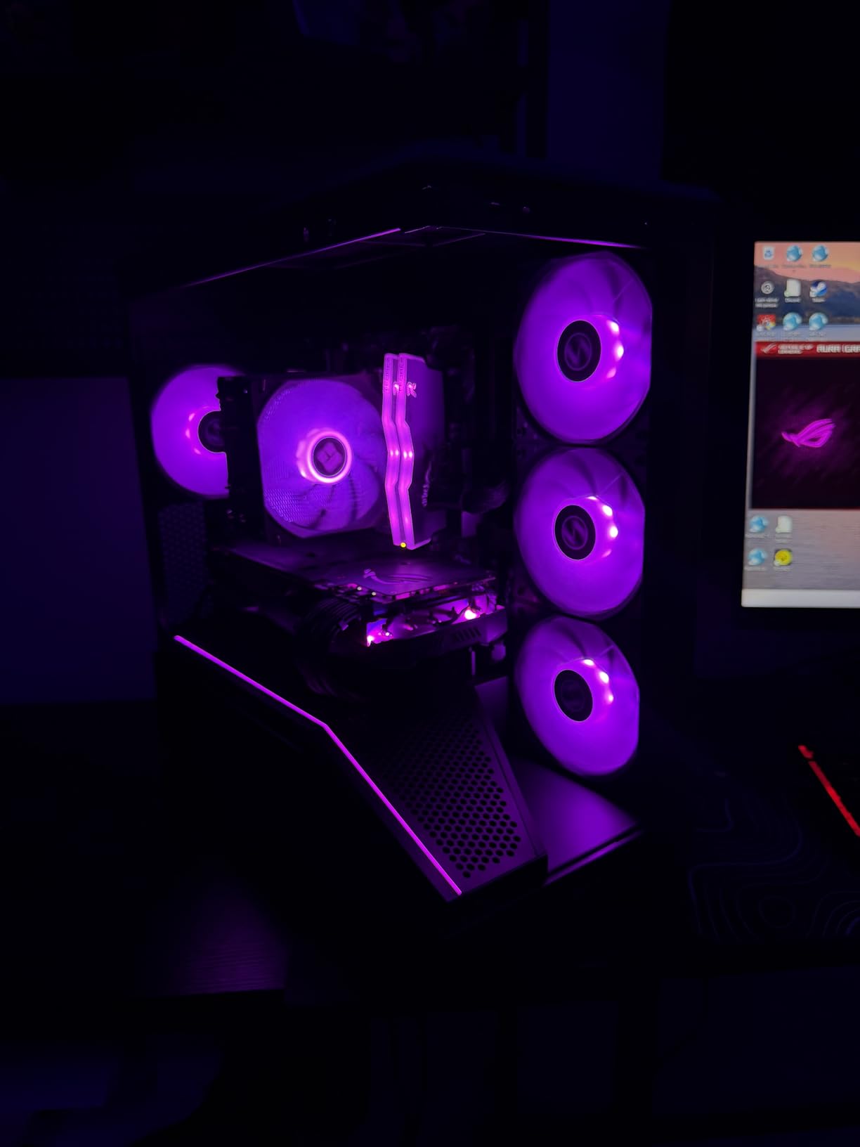 Lian Li VECTOR V100 MINI Micro Form Factor Compact PC Case, Pre-install 4 x 120mm ARGB PWM Fans, Panoramic Tempered Glass, Support Backet-Connect Micro-ATX, 415mm GPU, 360mm Radiator - Black (V100RMIX) customer photo 2