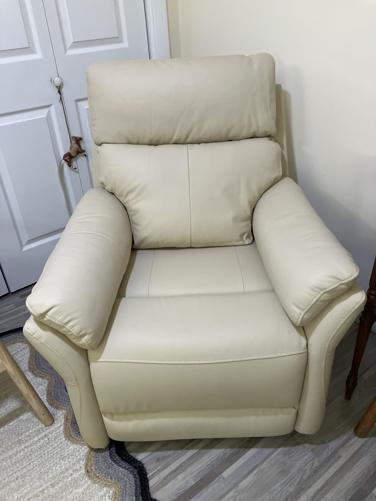 AIRSKY Genuine Leather Recliner Chair, The Recliner Chairs for Adults Made from Top-Grain Leather, Cold-Region Larch Wood Theater Seating, Bedroom, R1,Beige/Orangish Yellow (Beige, 22.8