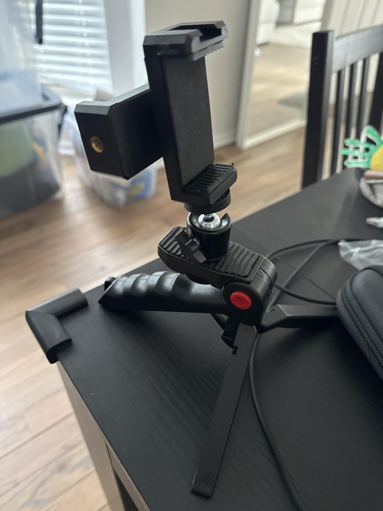 Teleprompter Kit for iPhone & Android (with Tripod), Double Phone Holder for Video Recording, Easy Storage and Transport for Vlogging, YouTube, Live Streaming, TikTok customer photo 1