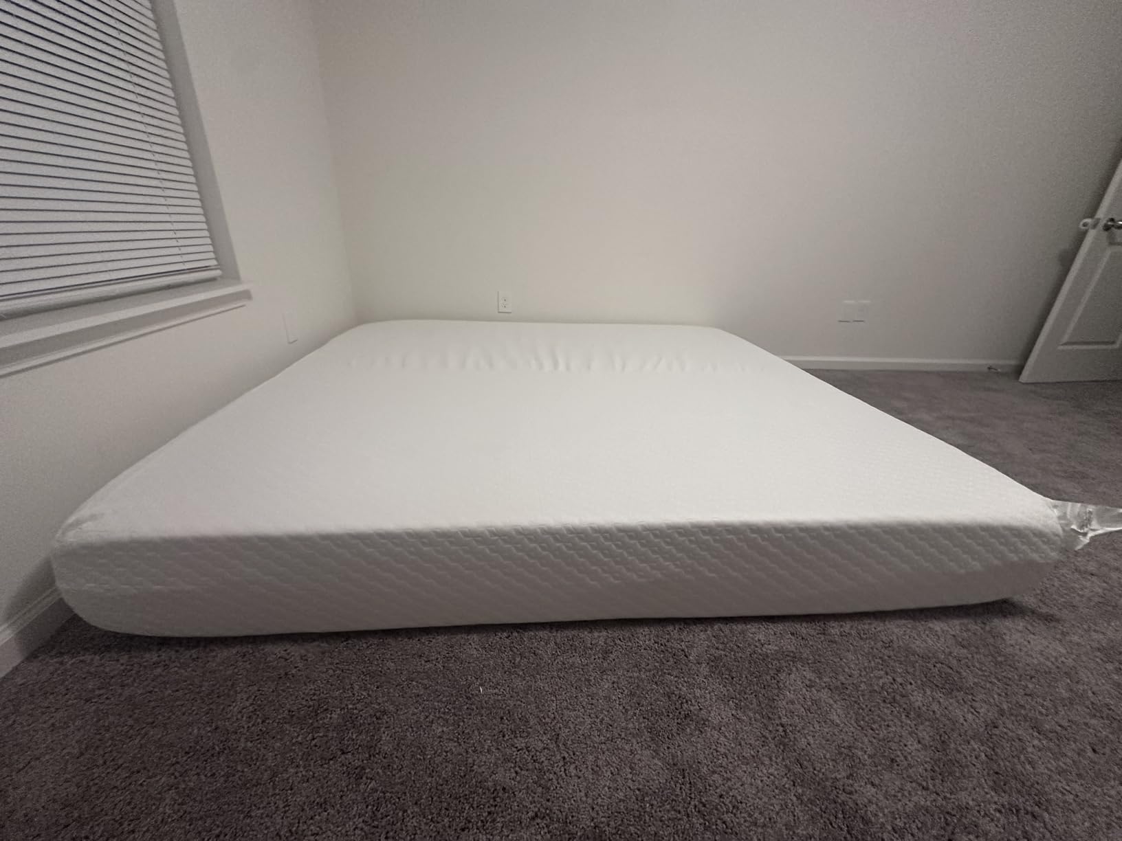 Avenco King Mattress 12 Inch, King Size Mattresses Medium Firm for Back Pressure Relief, Mattress in A Box CertiPUR-US Certified Foam Colchones customer photo 1