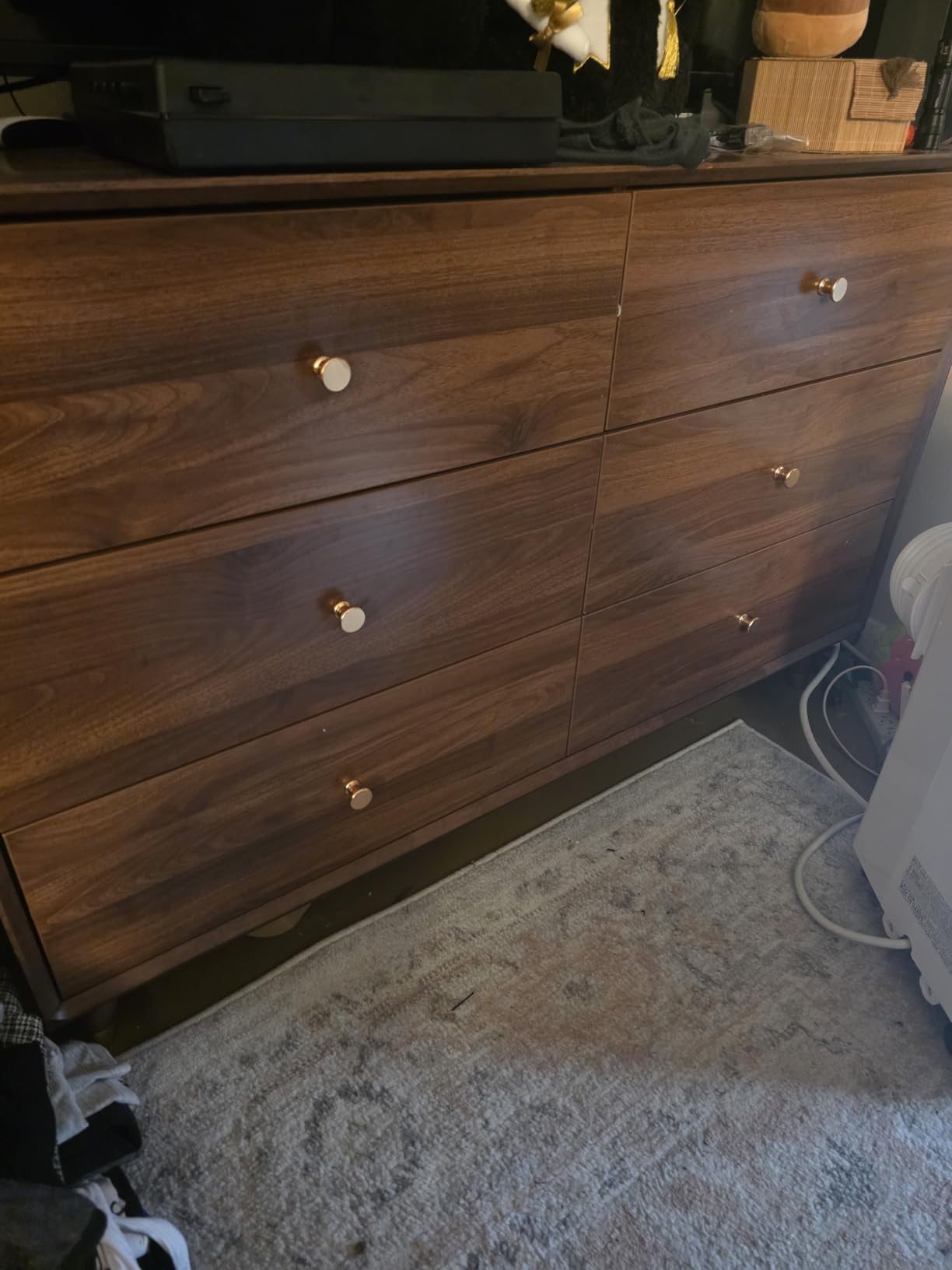 Messenya 6 Drawer Dresser for Bedroom, 55 Inch Walnut Dresser for Closet, Mid Century Wood Chest of Drawers with Natural Texture & Pre-Embedded Slots for TV Stand, Living Room, Hallway, Office customer photo 1