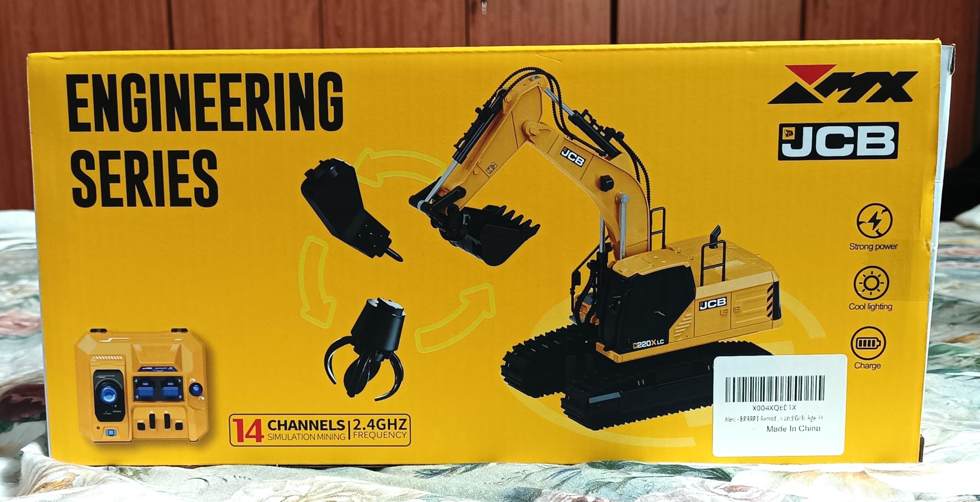 BRRRRT 3-in-1 Remote Control Excavator, 14IN RC Excavator with Drill Bit, Grab Bucket & Digging Hook, JCB Official Licensed 14-Channel Construction Vehicles with Lights & Sounds for Kids Ages 3+ customer photo 2