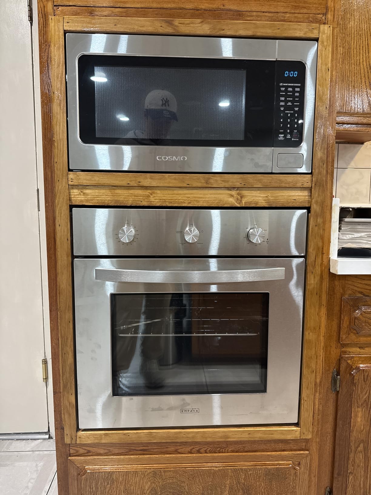 Empava 24 Inch Natural Gas Single Wall Oven in Stainless Steel, 5 Cooking Modes, Convection and Rotisserie Function, 2.3 Cu.ft, 13600 Btu/h customer photo 1